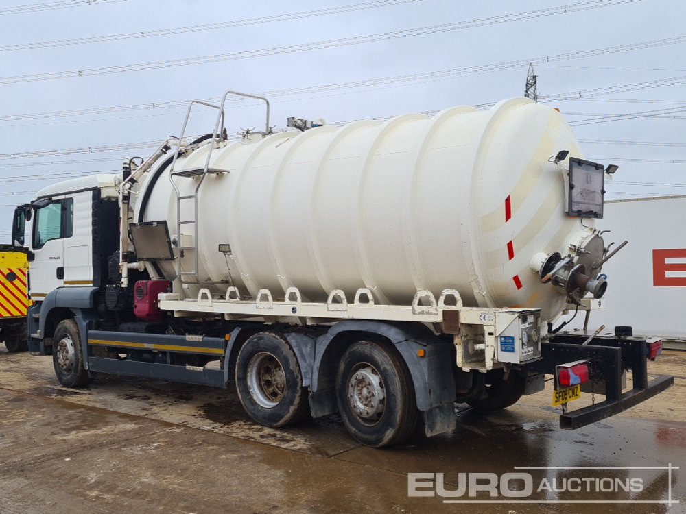 2009 MAN TGS26.320 - Камион цистерна: слика 3 2009 MAN TGS26.320 - Камион цистерна: слика 3