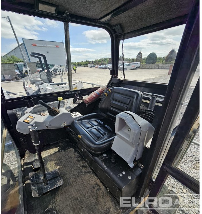 2010 CAT 301.8C - Мини багер: слика 5 2010 CAT 301.8C - Мини багер: слика 5
