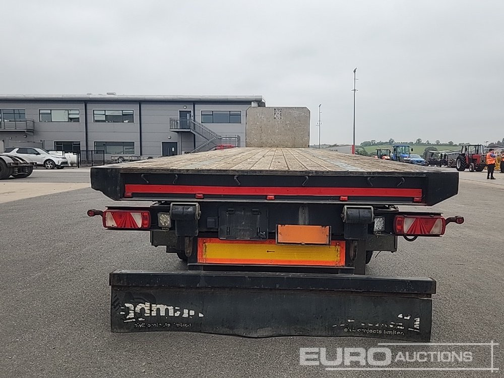 2010 Dennison 45' Tri Axle Flat Trailer, Goal Post Sockets - Полуприколка платформа: слика 3 2010 Dennison 45' Tri Axle Flat Trailer, Goal Post Sockets - Полуприколка платформа: слика 3