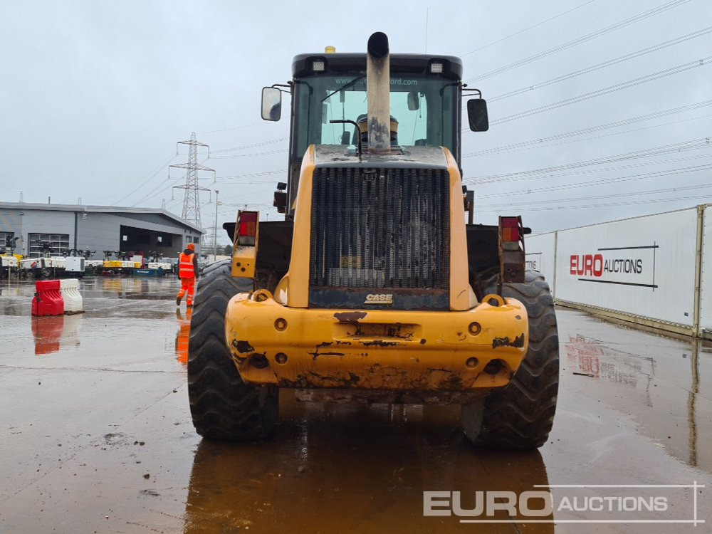 2011 Case 821F - Натоварувач на тркала: слика 4 2011 Case 821F - Натоварувач на тркала: слика 4