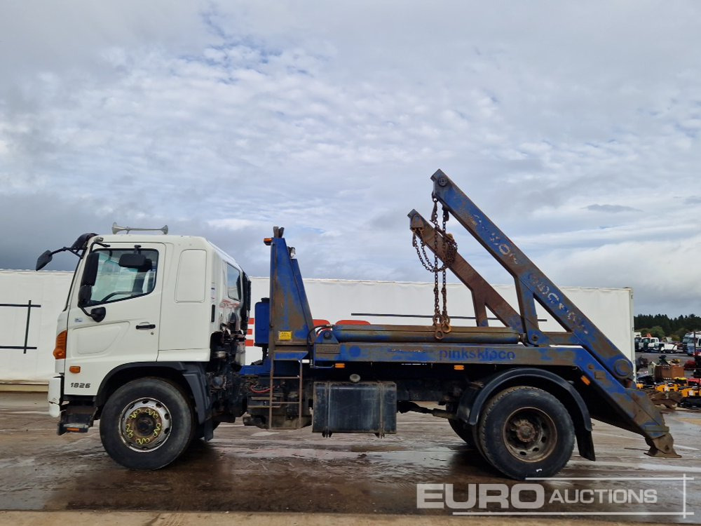 2011 Hino 500 - Камион за подигање контејнери: слика 2 2011 Hino 500 - Камион за подигање контејнери: слика 2