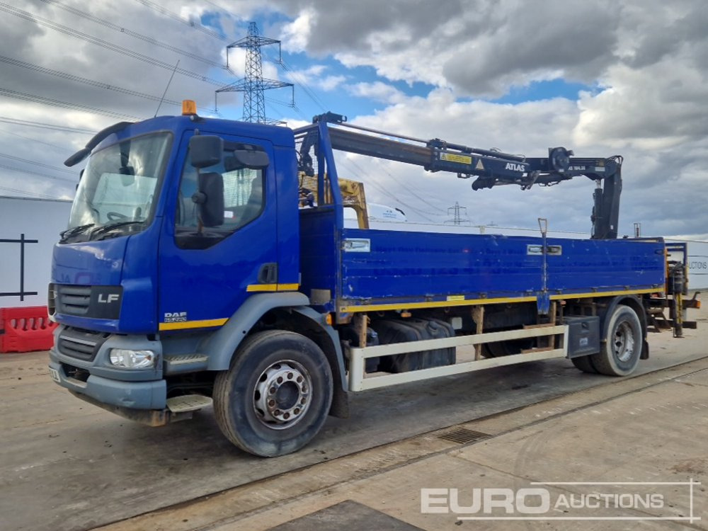 2013 DAF 55.220 - Камион со платформа: слика 1 2013 DAF 55.220 - Камион со платформа: слика 1