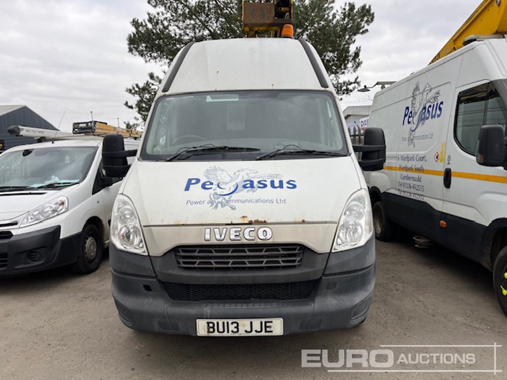 2013 Iveco 70C17 - Камион со подигачка кошница: слика 5 2013 Iveco 70C17 - Камион со подигачка кошница: слика 5