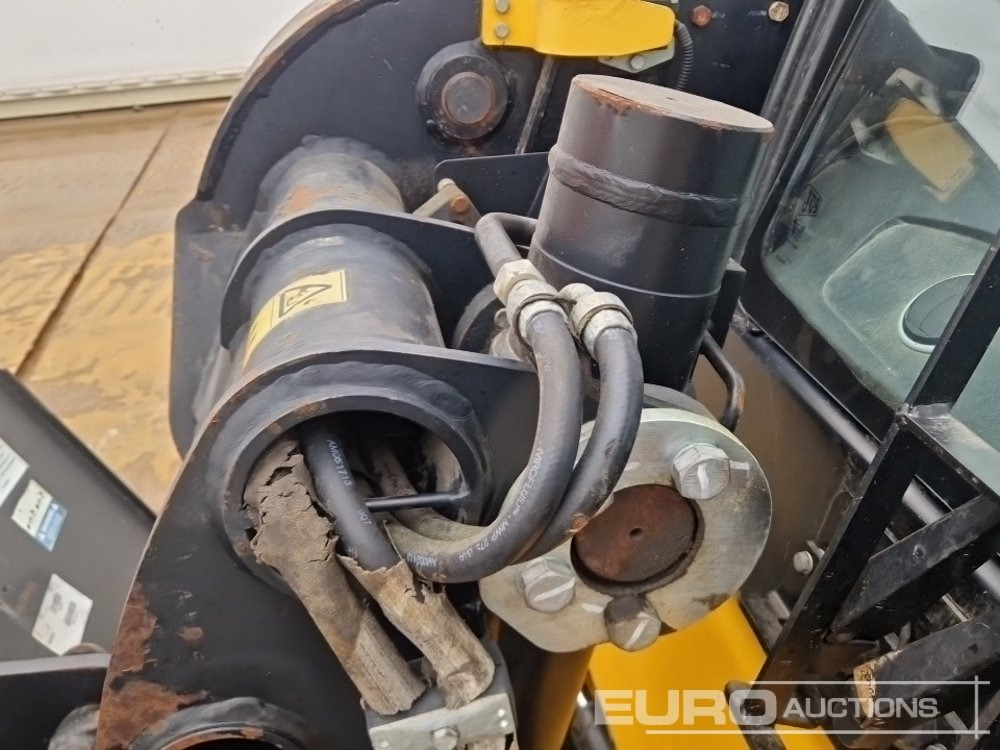 Телескопски ракувач 2013 JCB 520-40: слика 23 Телескопски ракувач 2013 JCB 520-40: слика 23