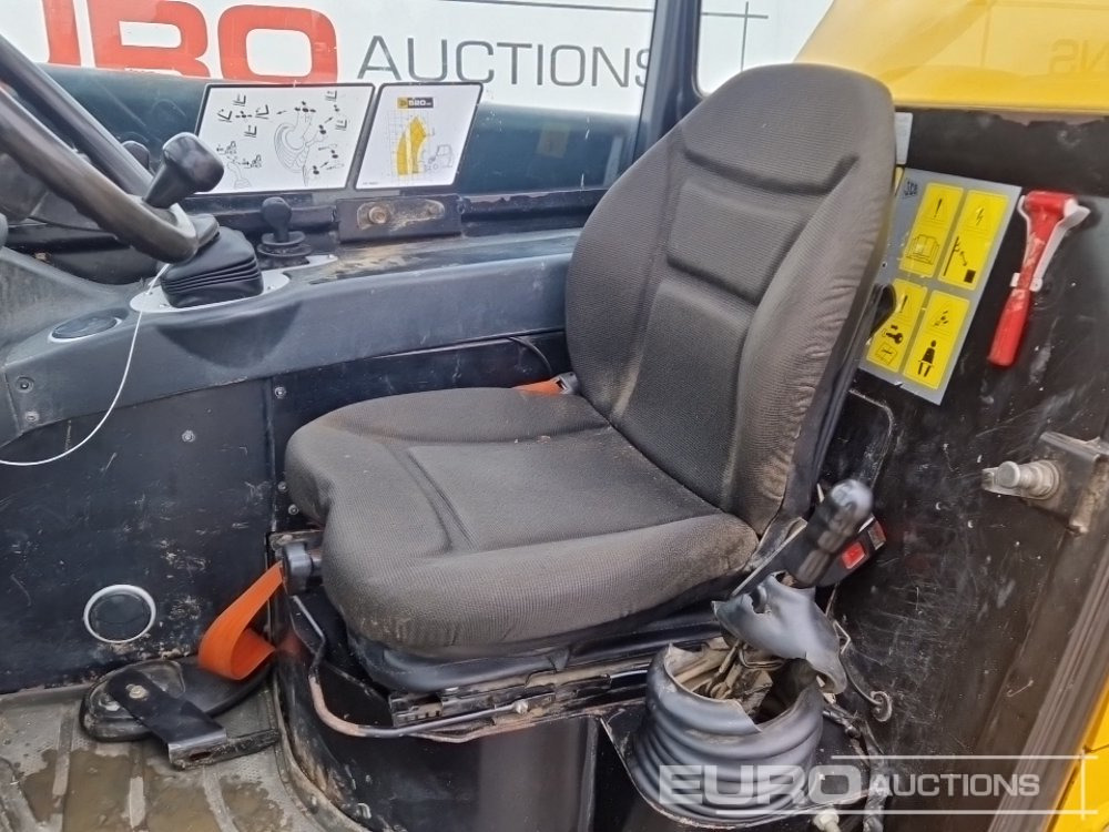 Телескопски ракувач 2013 JCB 520-40: слика 31 Телескопски ракувач 2013 JCB 520-40: слика 31
