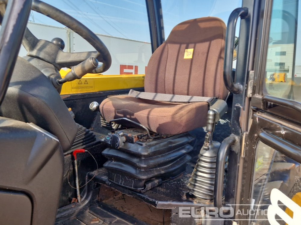Телескопски ракувач 2013 JCB 531-70: слика 36