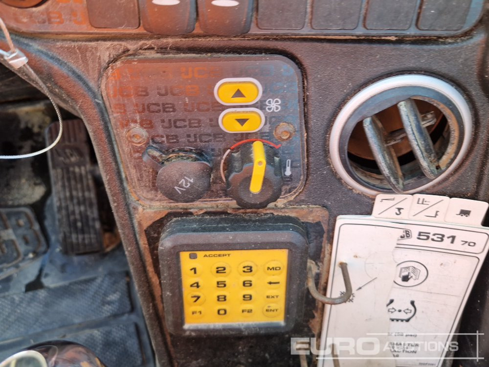 Телескопски ракувач 2013 JCB 531-70: слика 40