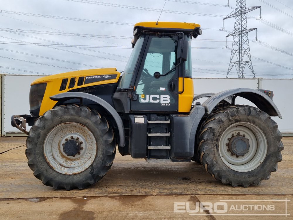 2014 JCB Fastrac 3230 - Трактор: слика 2 2014 JCB Fastrac 3230 - Трактор: слика 2