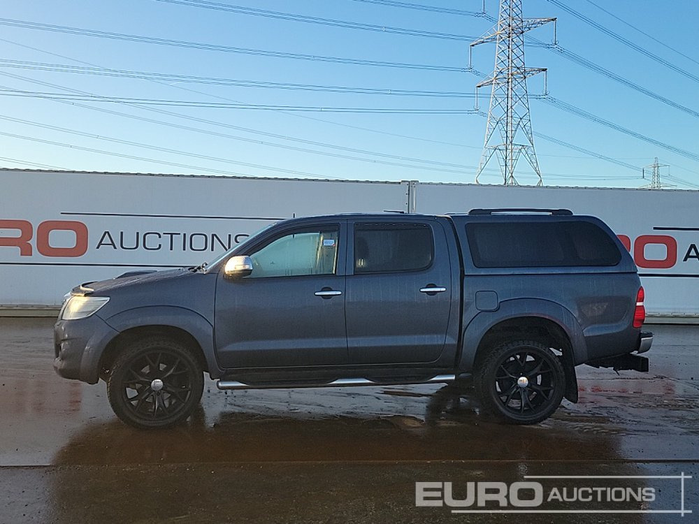 2014 Toyota Hilux - Пикап: слика 2 2014 Toyota Hilux - Пикап: слика 2