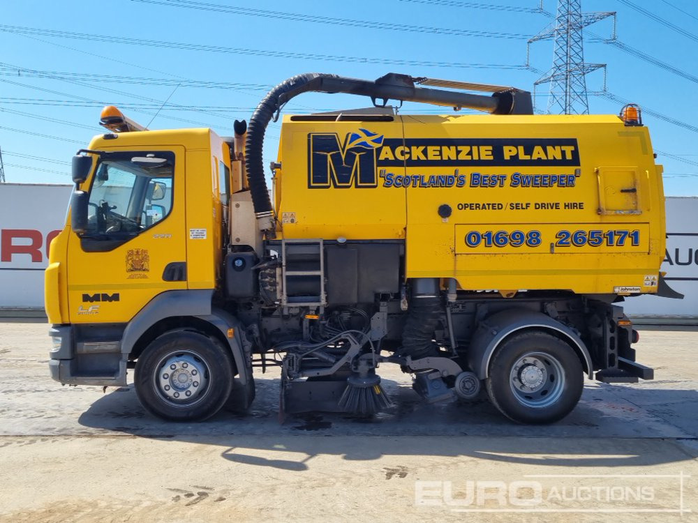 2015 DAF LF220 - Возило за метење: слика 2 2015 DAF LF220 - Возило за метење: слика 2