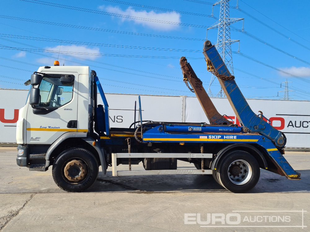 2015 DAF LF220 - Камион за подигање контејнери: слика 2 2015 DAF LF220 - Камион за подигање контејнери: слика 2