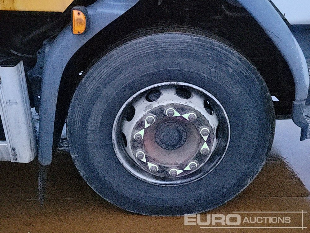 Прскалка за битуменска емулзија, Камион 2016 DAF LF220: слика 9 Прскалка за битуменска емулзија, Камион 2016 DAF LF220: слика 9