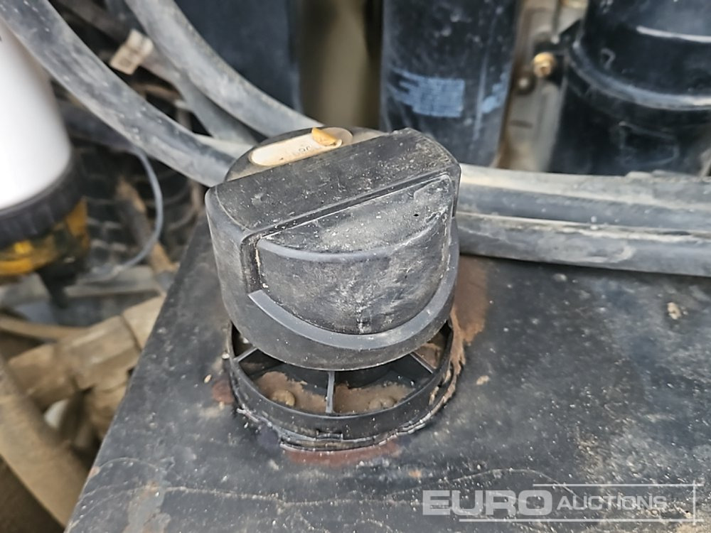 Мини истоварувач 2016 JCB 6TFT: слика 46