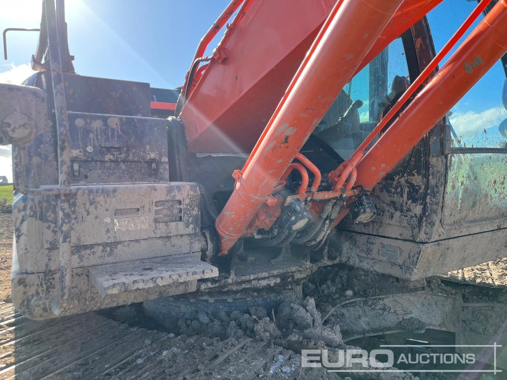 2017 Hitachi ZX210LC-6 - Багер гасеничар: слика 4 2017 Hitachi ZX210LC-6 - Багер гасеничар: слика 4