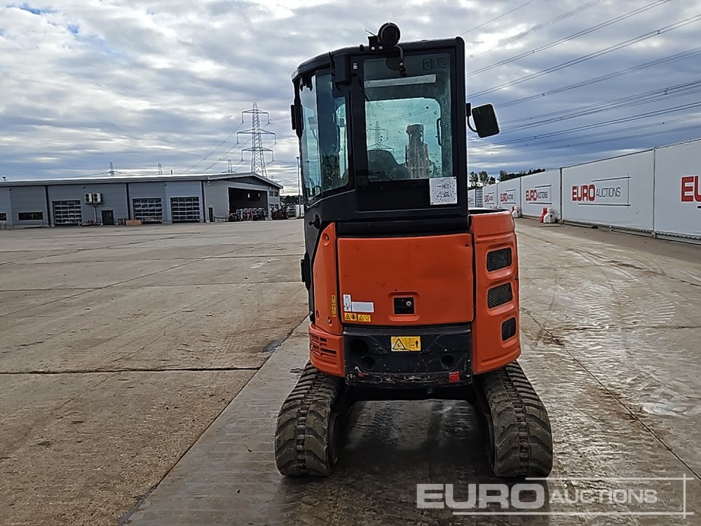 2017 Hitachi ZX26U-5A CR - Мини багер: слика 4 2017 Hitachi ZX26U-5A CR - Мини багер: слика 4