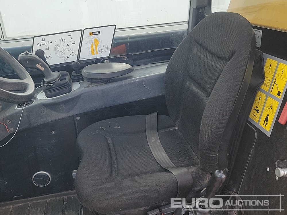 Телескопски ракувач 2017 JCB 520-40: слика 25