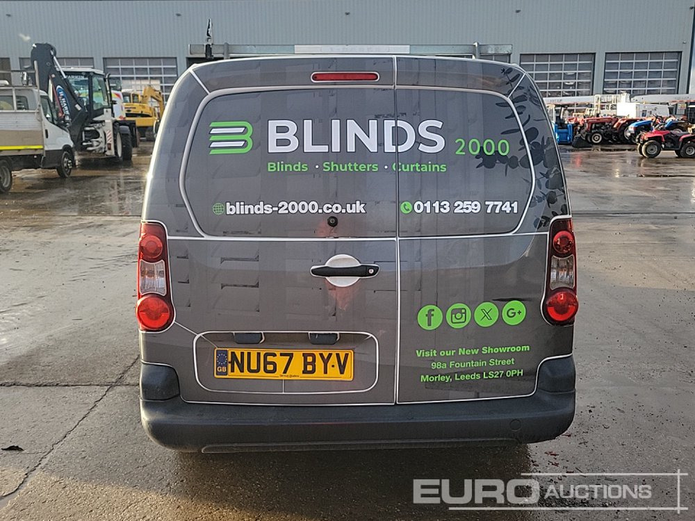 2017 Peugeot Partner - Мало комбе: слика 4 2017 Peugeot Partner - Мало комбе: слика 4