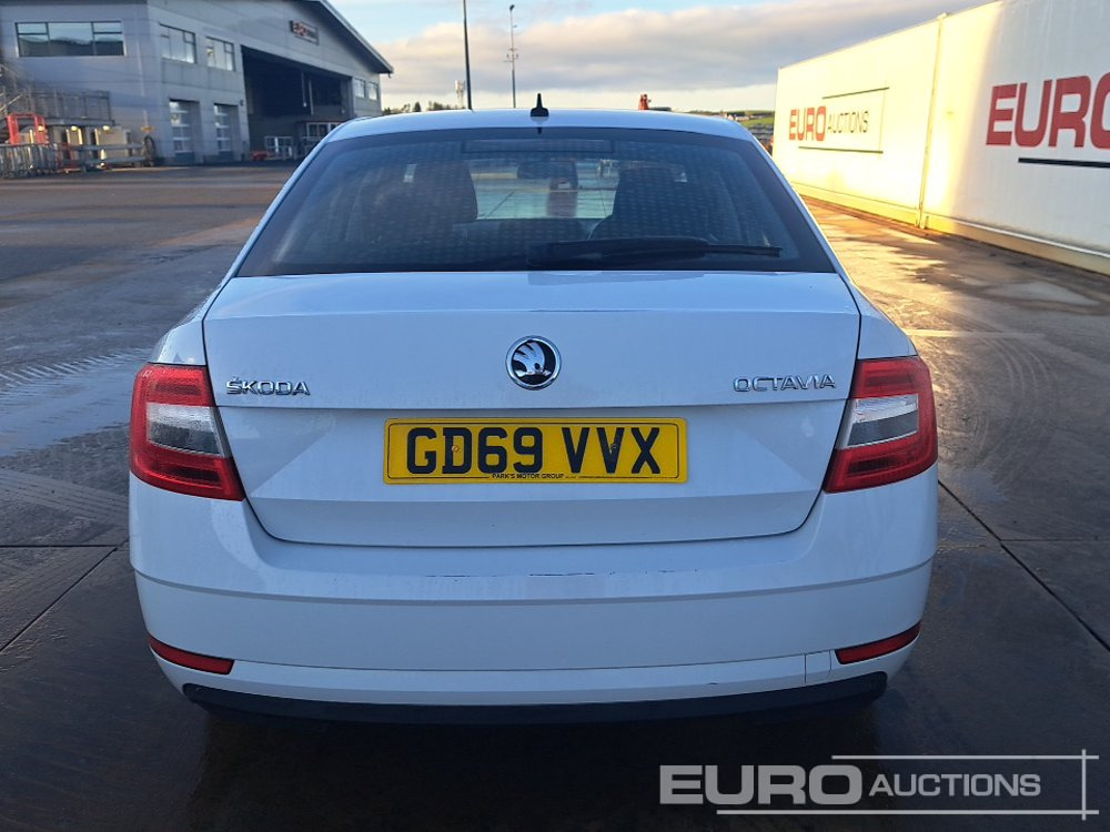 2020 Skoda Octavia - Автомобил: слика 4 2020 Skoda Octavia - Автомобил: слика 4