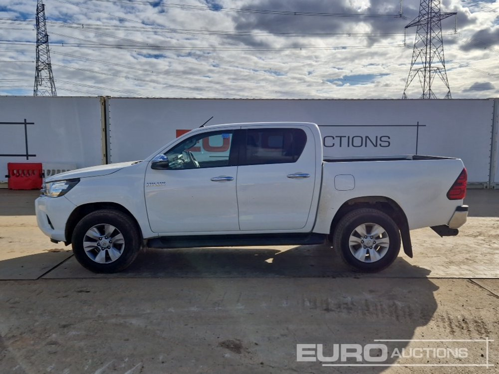 2020 Toyota Hilux Icon - Пикап: слика 2 2020 Toyota Hilux Icon - Пикап: слика 2