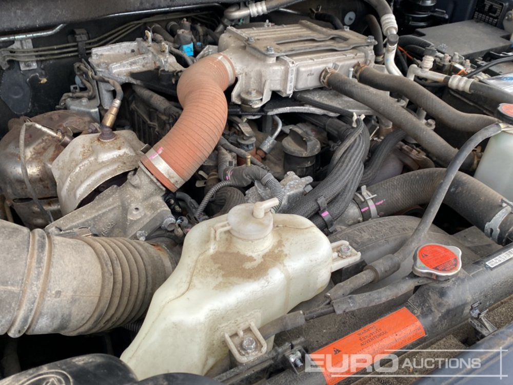 Пикап 2021 Isuzu D-Max: слика 27 Пикап 2021 Isuzu D-Max: слика 27