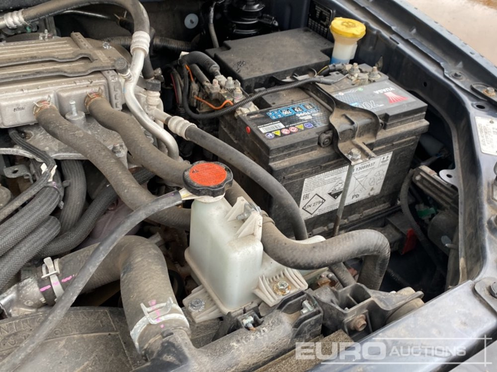 Пикап 2021 Isuzu D-Max: слика 28 Пикап 2021 Isuzu D-Max: слика 28