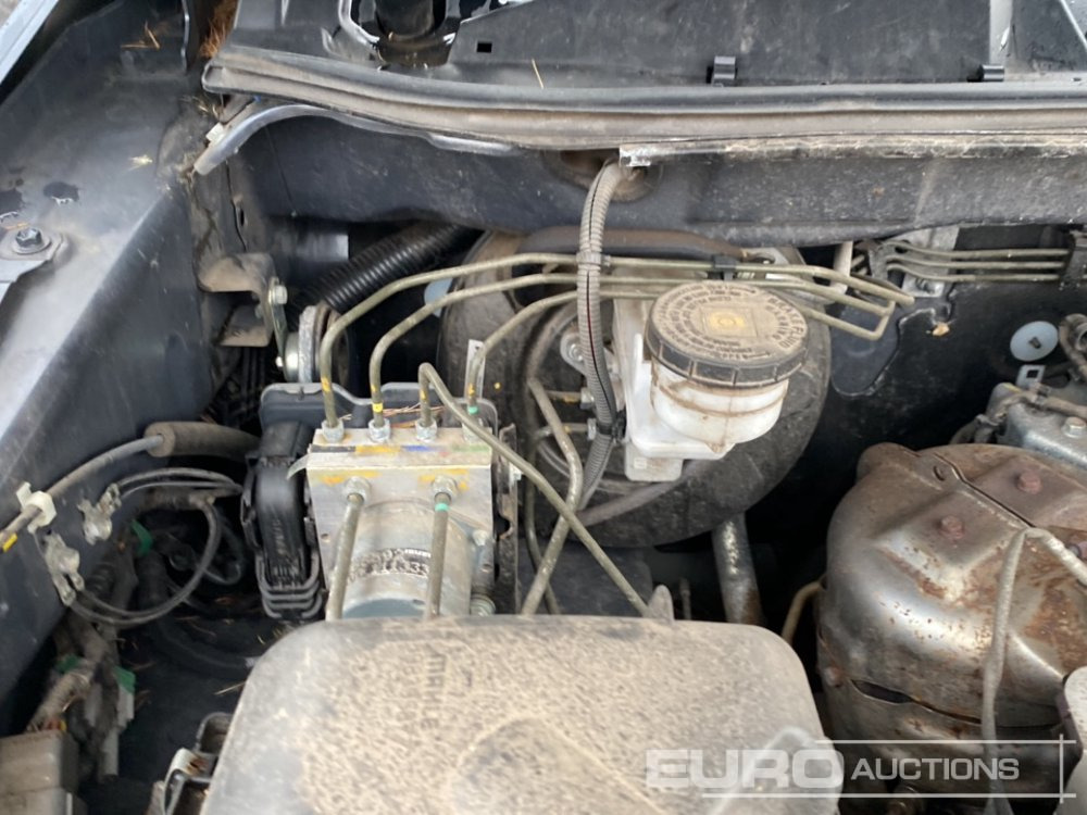 Пикап 2021 Isuzu D-Max: слика 25 Пикап 2021 Isuzu D-Max: слика 25