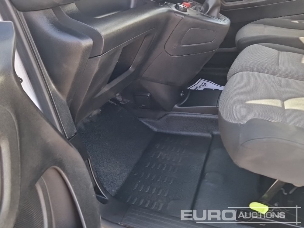 Мало комбе 2021 Peugeot Partner: слика 15
