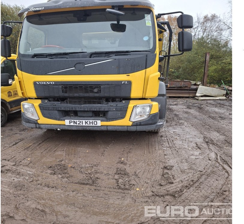 2021 Volvo 4x2 Skip Loader Lorry - Камион за подигање контејнери: слика 2 2021 Volvo 4x2 Skip Loader Lorry - Камион за подигање контејнери: слика 2