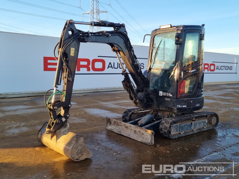 2022 Hyundai R25Z-9AK - Мини багер: слика 1 2022 Hyundai R25Z-9AK - Мини багер: слика 1