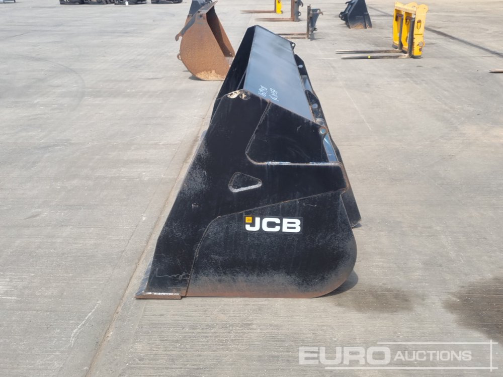 2022 JCB 96" Loading Bucket to suit Skidsteer Loader - Корпа: слика 2 2022 JCB 96" Loading Bucket to suit Skidsteer Loader - Корпа: слика 2