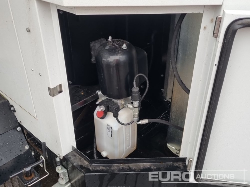 Кула за рефлектори 2022 Trime X-Solar Single Axle Solar Powered LED Lighting Tower: слика 31 Кула за рефлектори 2022 Trime X-Solar Single Axle Solar Powered LED Lighting Tower: слика 31