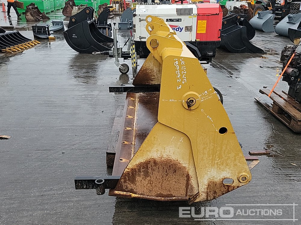 2023 CAT 4 in 1 Bucket - Корпа: слика 2 2023 CAT 4 in 1 Bucket - Корпа: слика 2