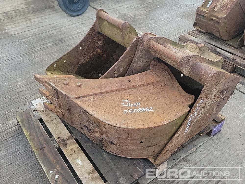 22", 18", 12" Digging Bucket to suit Dedicated Quick Hitch - Корпа: слика 1 22", 18", 12" Digging Bucket to suit Dedicated Quick Hitch - Корпа: слика 1