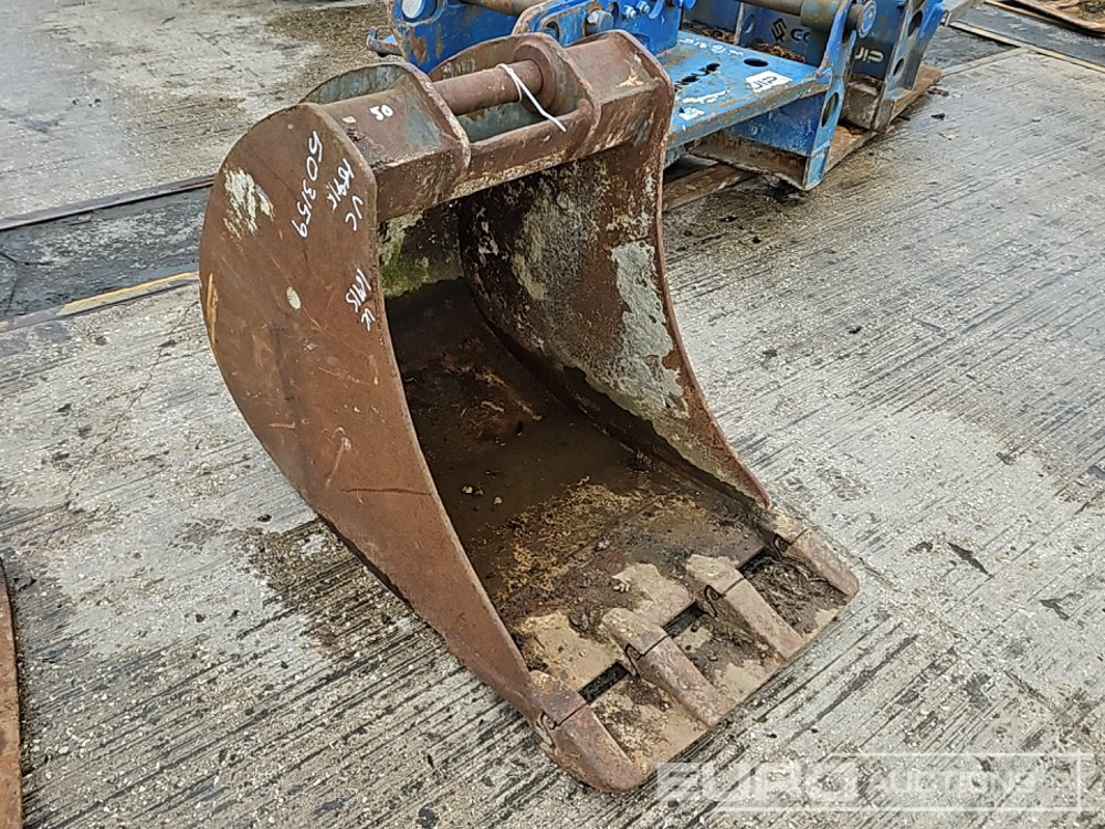 22" Scoop Bucket 50mm Pin to suit 4-6 Ton Excavator - Корпа: слика 3 22" Scoop Bucket 50mm Pin to suit 4-6 Ton Excavator - Корпа: слика 3