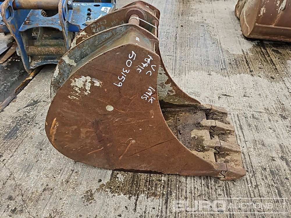 22" Scoop Bucket 50mm Pin to suit 4-6 Ton Excavator - Корпа: слика 2 22" Scoop Bucket 50mm Pin to suit 4-6 Ton Excavator - Корпа: слика 2