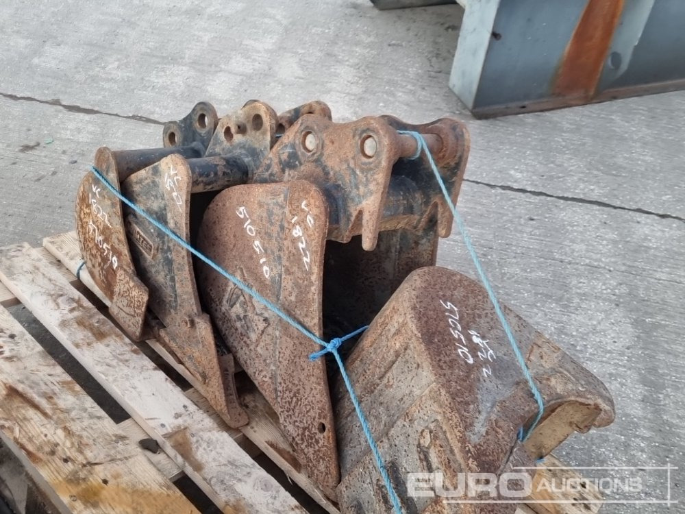 Корпа 24", 24", 24", 18", 12", 12", 12" Digging Bucket 30-35mm Pin to suit Mini Excavator: слика 15