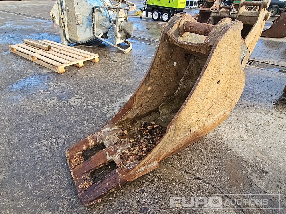 24" Scoop Bucket 80mm Pin to suit 20 Ton Excavator - Корпа: слика 5 24" Scoop Bucket 80mm Pin to suit 20 Ton Excavator - Корпа: слика 5