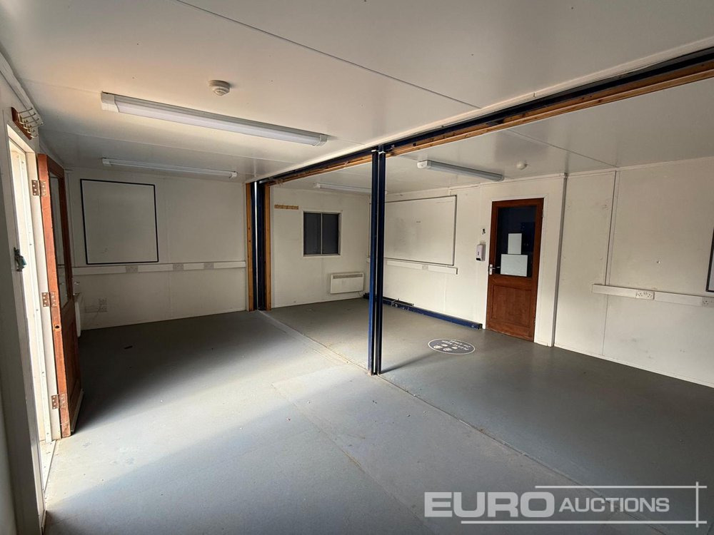 24' x 18' Office Container, Open Plan, Sink (Sold Offsite - Buncrana Road, Coshquin, Co. Londonderry, Seller will Load, For more information contact Cathal Doherty 00353 8621 76148) - Товарен контејнер: слика 5 24' x 18' Office Container, Open Plan, Sink (Sold Offsite - Buncrana Road, Coshquin, Co. Londonderry, Seller will Load, For more information contact Cathal Doherty 00353 8621 76148) - Товарен контејнер: слика 5