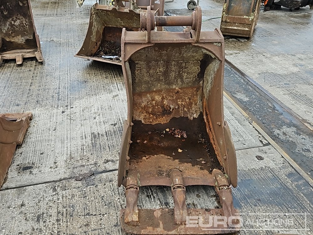 30" Digging Bucket 65mm Pin to suit 13 Ton Excavator - Корпа: слика 4 30" Digging Bucket 65mm Pin to suit 13 Ton Excavator - Корпа: слика 4