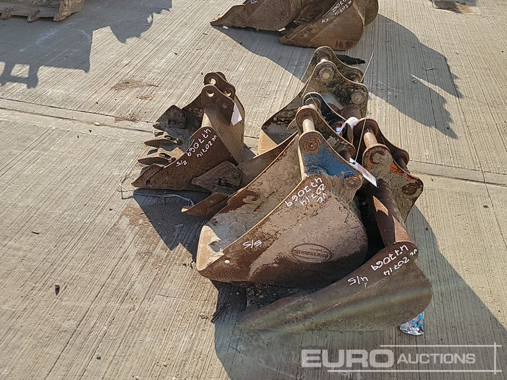 36", 24", 18", 12", 10" Digging Bucket 30-40mm Pin to suit Mini Excavator - Корпа: слика 2 36", 24", 18", 12", 10" Digging Bucket 30-40mm Pin to suit Mini Excavator - Корпа: слика 2
