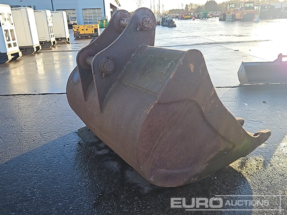 66" Digging Bucket 80mm Pin to suit 20 Ton Excavator - Корпа: слика 5 66" Digging Bucket 80mm Pin to suit 20 Ton Excavator - Корпа: слика 5