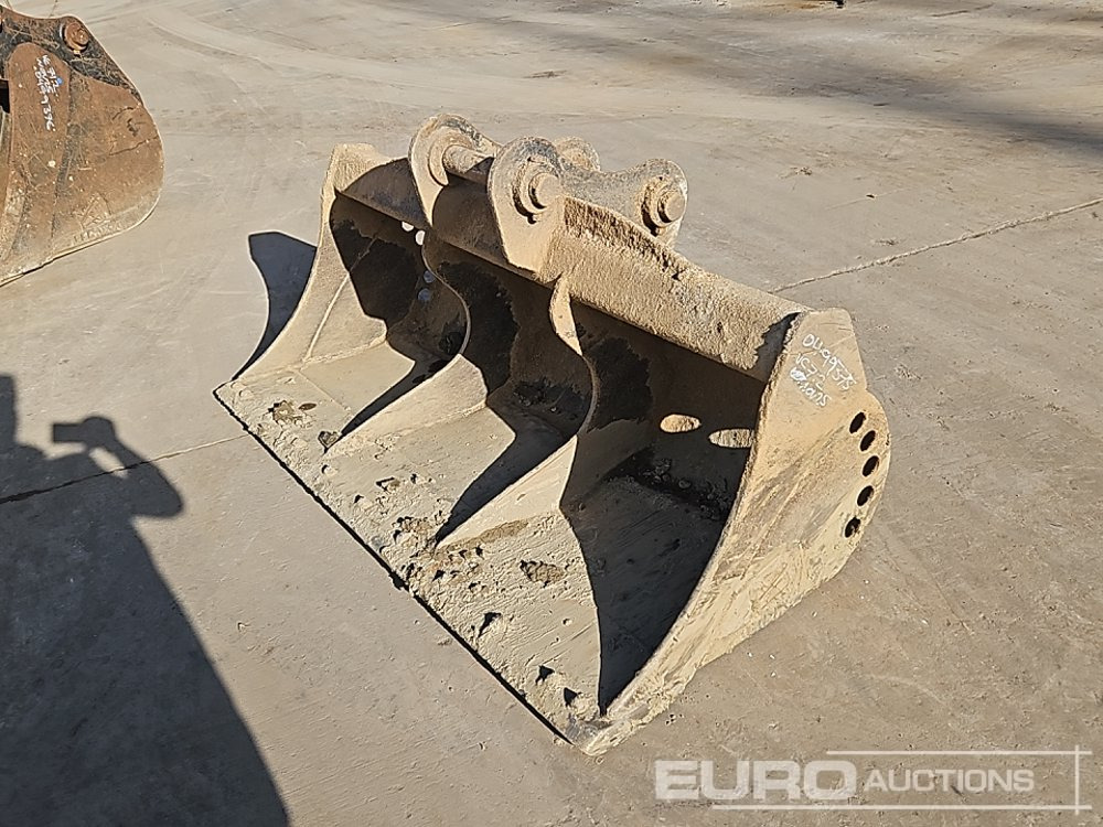 72" Ditching Bucket 65mm Pin to suit 13 Ton Excavator - Корпа: слика 1 72" Ditching Bucket 65mm Pin to suit 13 Ton Excavator - Корпа: слика 1