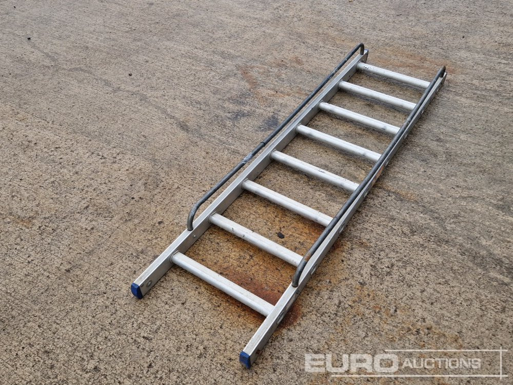 8 Tread Aluminium Ladder - Градежна опрема: слика 1 8 Tread Aluminium Ladder - Градежна опрема: слика 1