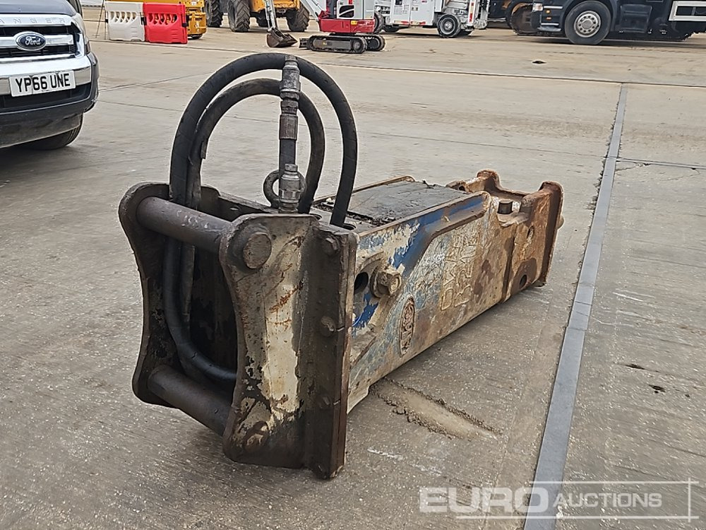 AKC Hydraulic Breaker 80mm Pin to suit 20 Ton Excavator - Хидрауличен чекан: слика 5 AKC Hydraulic Breaker 80mm Pin to suit 20 Ton Excavator - Хидрауличен чекан: слика 5