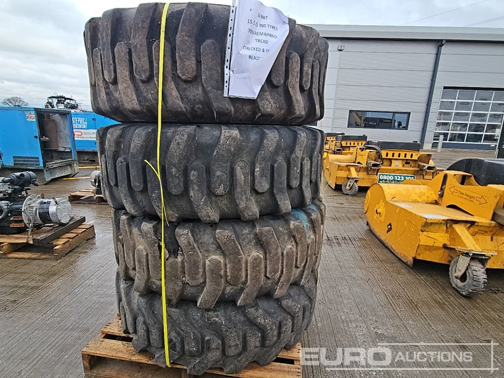 BKT 15.5-25 Tyre (4 of) - Гума: слика 4 BKT 15.5-25 Tyre (4 of) - Гума: слика 4