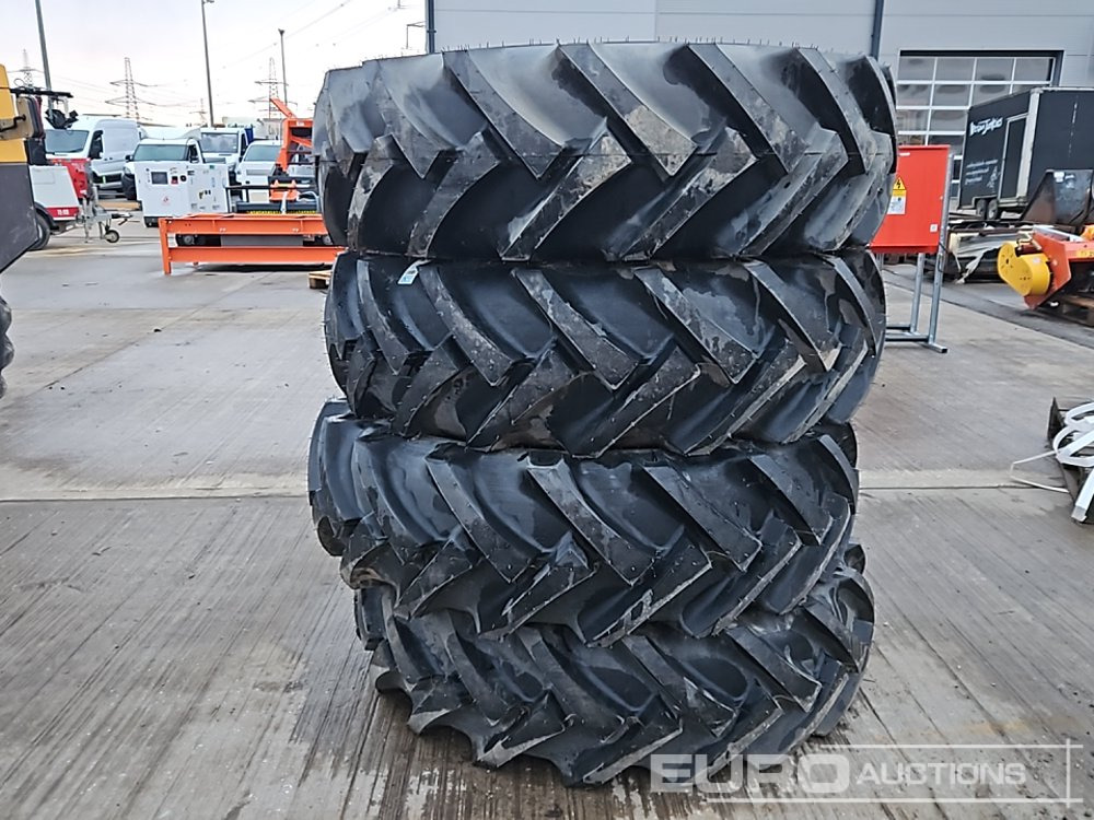 BKT 15.5/80-24 Tyre (4 of) - Гума: слика 2 BKT 15.5/80-24 Tyre (4 of) - Гума: слика 2