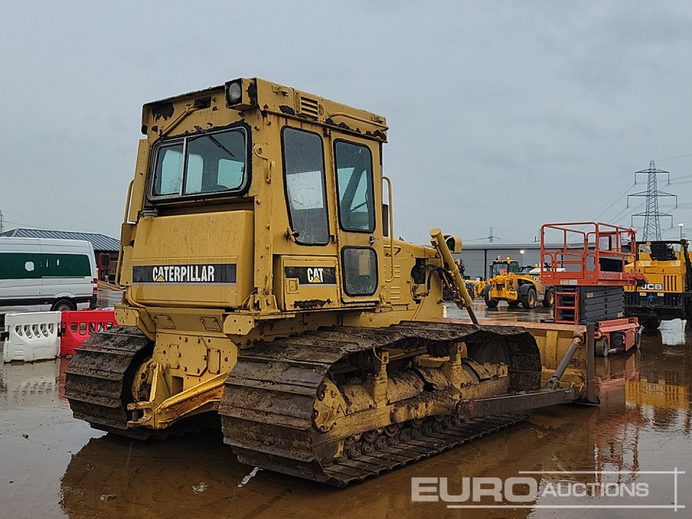 CAT D5B - Булдожер: слика 5 CAT D5B - Булдожер: слика 5