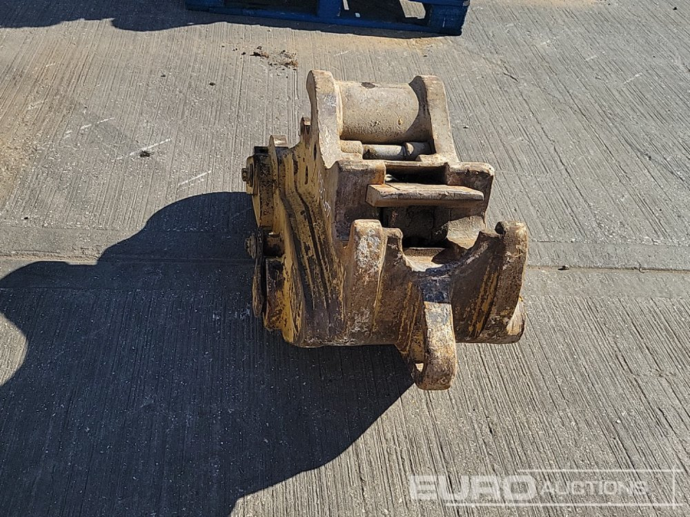 CAT Hydraulic Double Lock QH 80mm Pin to suit 20 Ton Excavator - Брза спојка: слика 4 CAT Hydraulic Double Lock QH 80mm Pin to suit 20 Ton Excavator - Брза спојка: слика 4