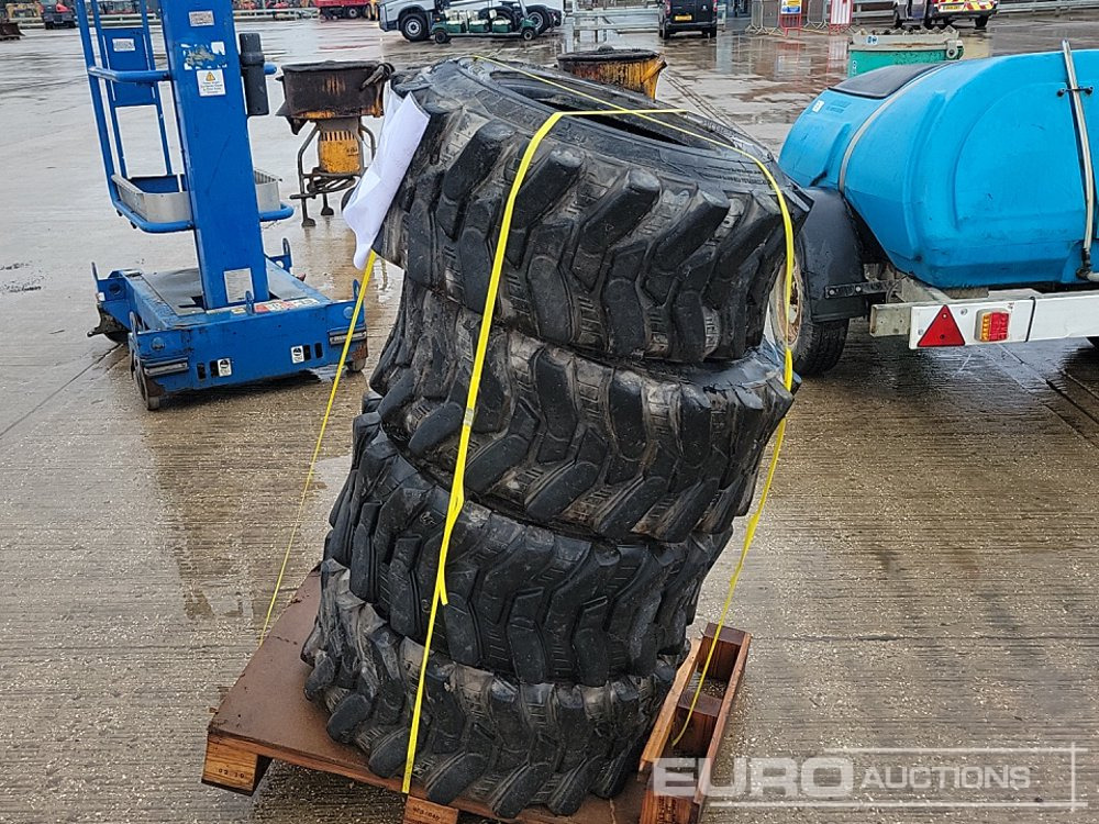 Camso 12-16.5 Tyre (4 of) - Гума: слика 2 Camso 12-16.5 Tyre (4 of) - Гума: слика 2
