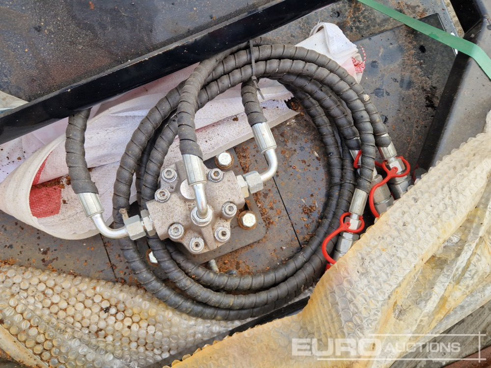 Додаток за Багер Unused Hydraulic Topper to suit Mini Skidsteer Loader: слика 13